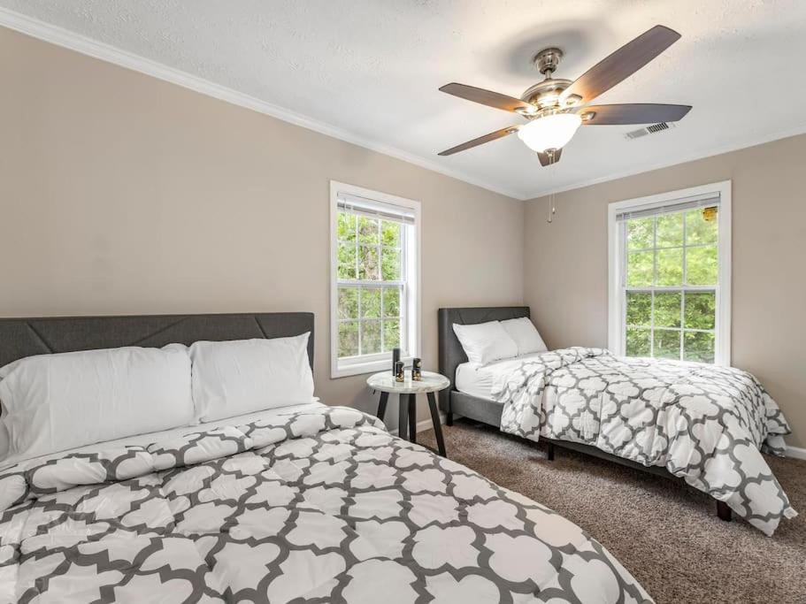 Gorgeous East Village Home Near Downtown Sleeps 12 5 Bedrooms Coffee Bbq Ac Parking Atlanta Exterior foto